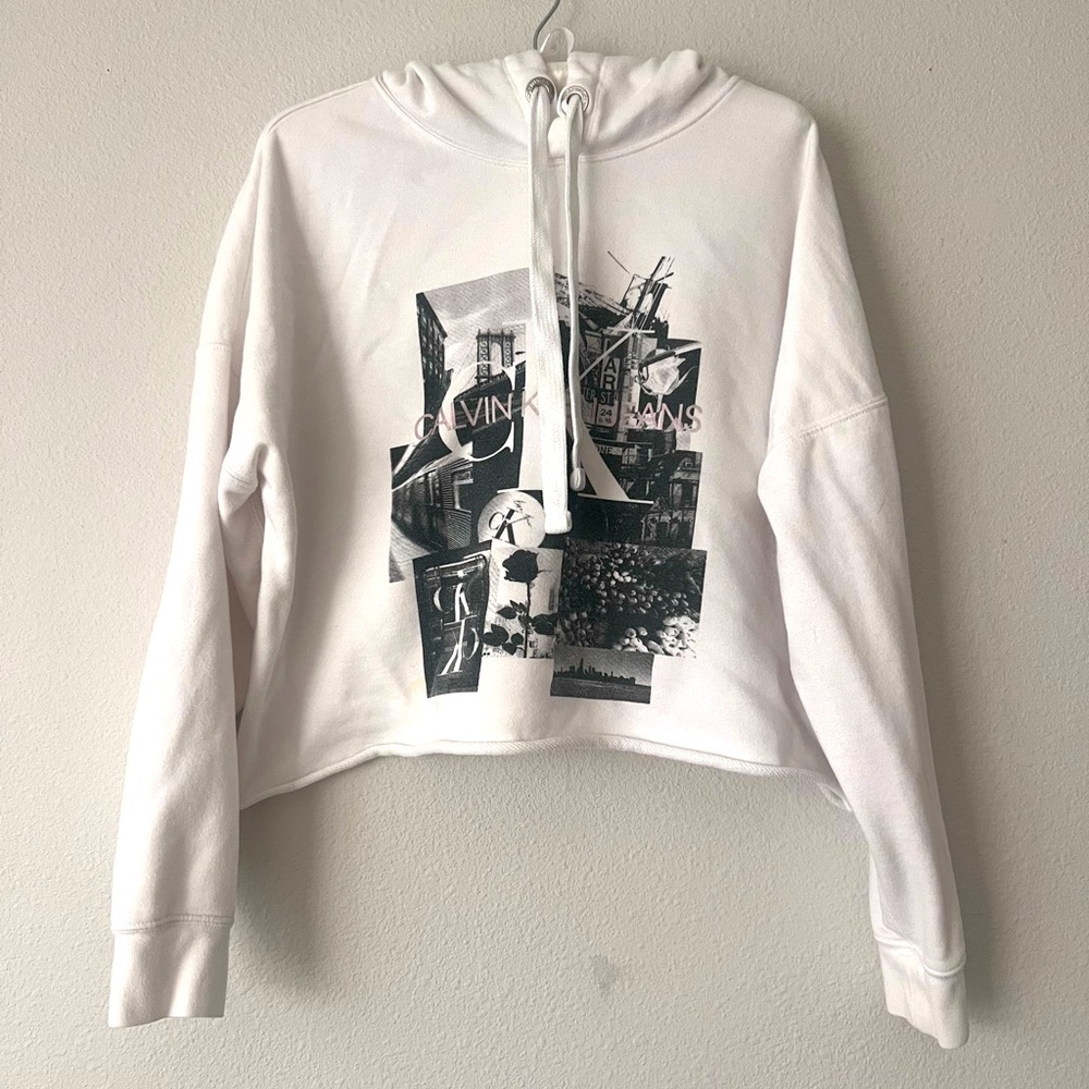 || CALVIN KLEIN || CROPPED HOODIE ||
